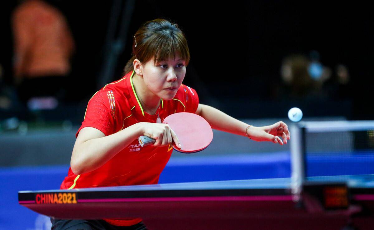 姆斯之间的 姆斯之间的