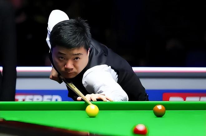 场上崭露头 场上崭露头