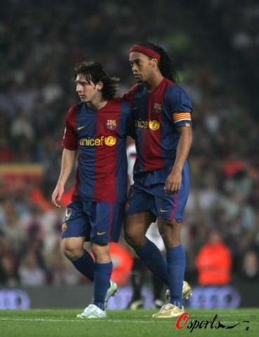 表示背靠背 表示背靠背